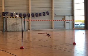 Epreuve du passage sous limbo - Rencontre interclub indoor AVV 2025